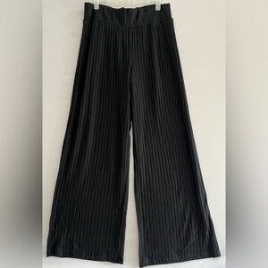 Abercrombie Black Ribbed Wide Leg Pants • Minimalist High Waist Trousers
